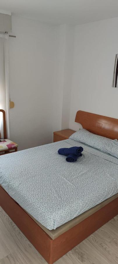 Precioso Apartamento Con Piscina Y Vistas Al Mar Mediterraneo. Benidorm Bagian luar foto