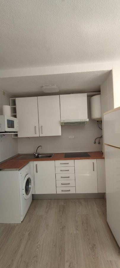 Precioso Apartamento Con Piscina Y Vistas Al Mar Mediterraneo. Benidorm Bagian luar foto