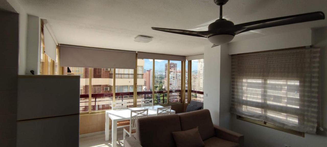 Precioso Apartamento Con Piscina Y Vistas Al Mar Mediterraneo. Benidorm Bagian luar foto
