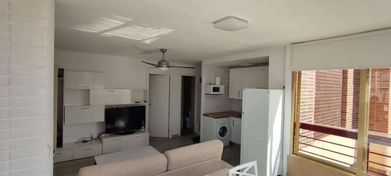 Precioso Apartamento Con Piscina Y Vistas Al Mar Mediterraneo. Benidorm Bagian luar foto